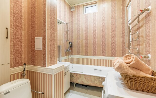 3 Spalni U Manezhnoy Ploschadi 8 gostei Apartments