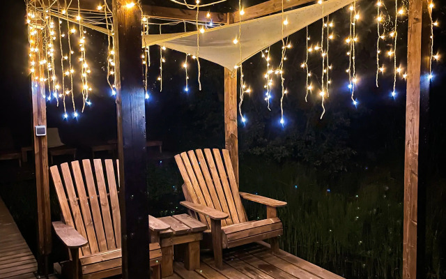 Глэмпинг А у реки