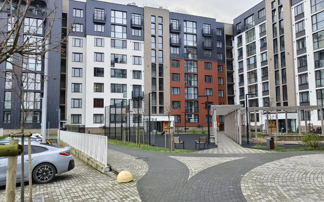 Апартаменты Новые уютные Клен в доме бизнес-класса с охраной