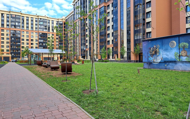 Uluchshennye Novy Lessner Apartments