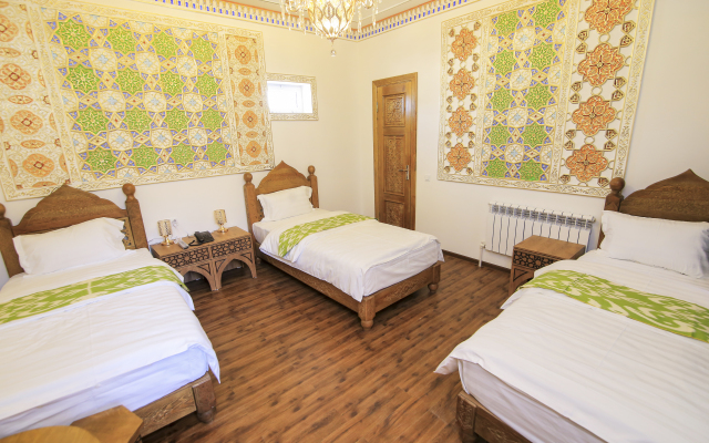Xadijam Hotel