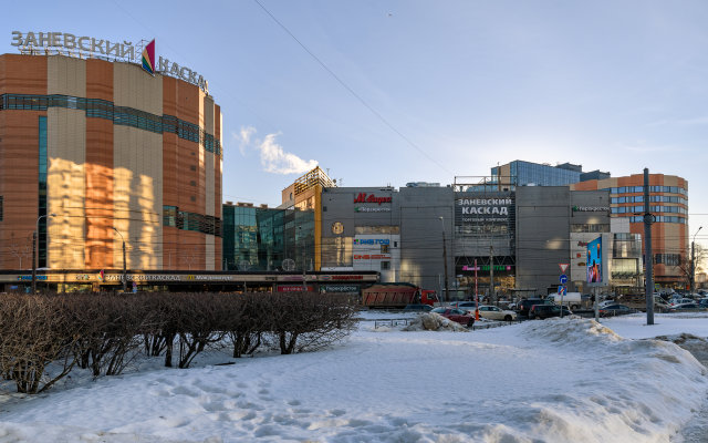 U Metro Ladozhskaya Apartments