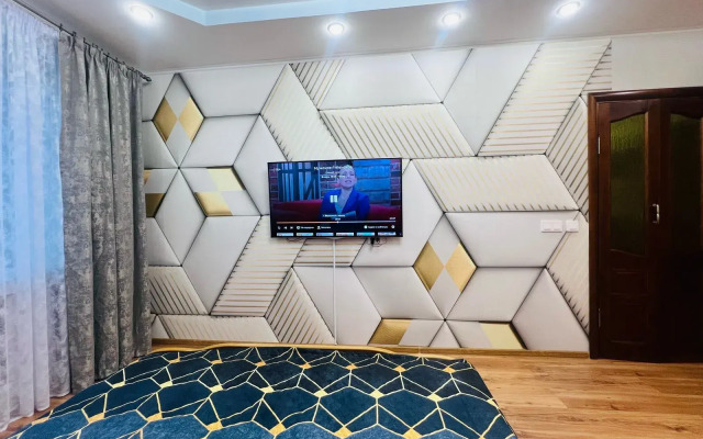 Ryzhiy Kot 4 Flat