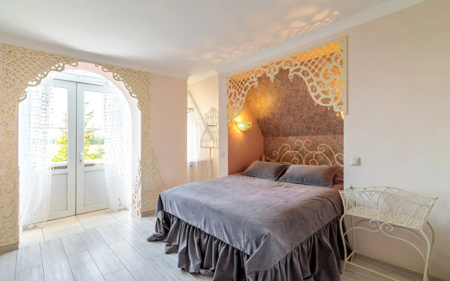 Замок Anstar House Vatutinki