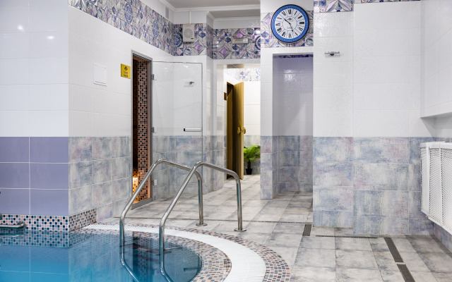 Customs House Hotel & SPA Hotel
