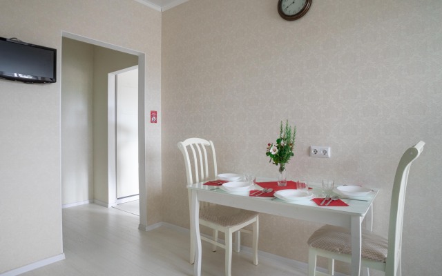 Апартаменты Семейный люкс (Севастополь)