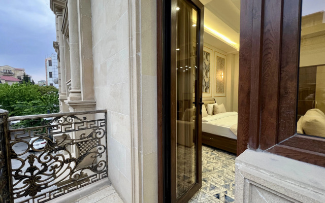 Royal Mansion Hotel