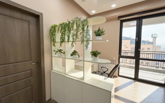 Апартаменты Family Apartment on Koghbatsi street