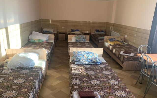 Polet Hotel