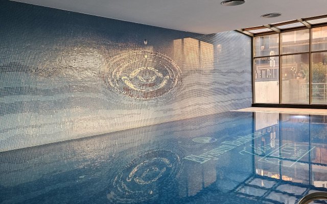 Апартаменты Taksim Luxury Heated Pool Residence