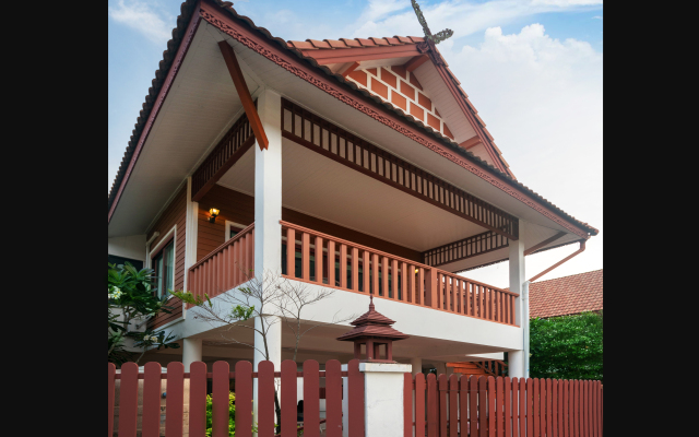 Naiyang Beach Private Pool Villa