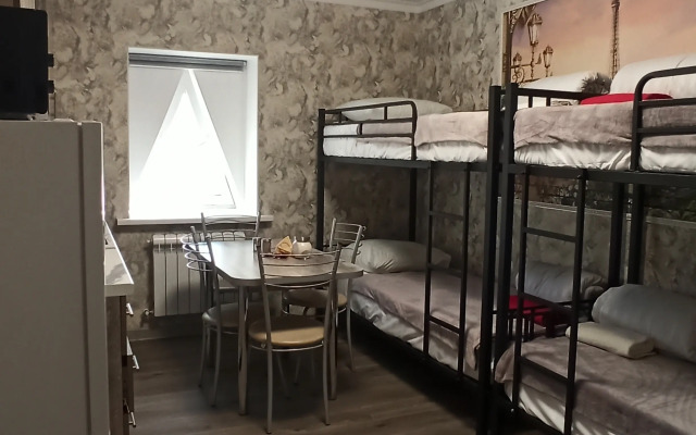 Na Krasnoy Armii 136/12 Apartments