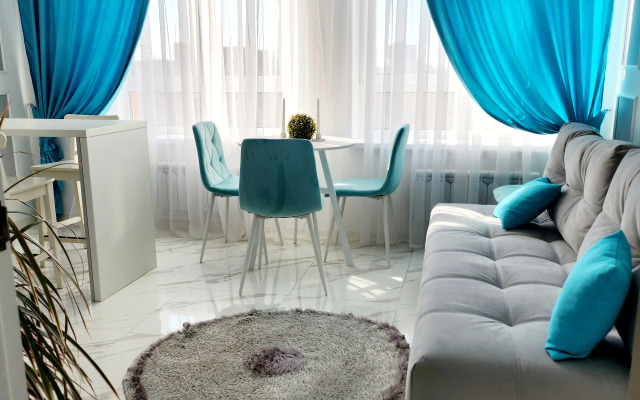 S Vidom na Zakat Rodionova, 19 Flat