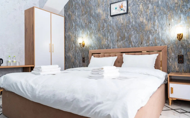 Gold Star Palace Hotel