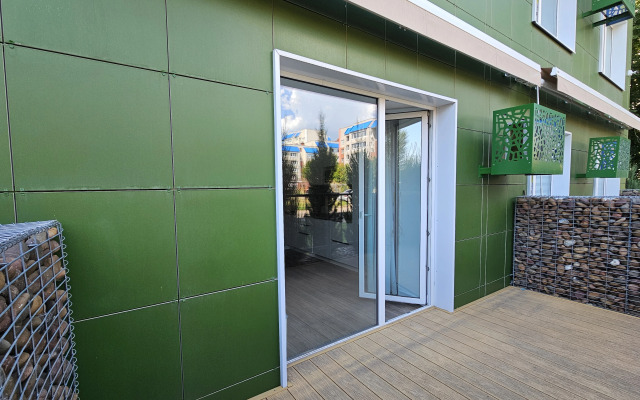 Studiya S Terrasoy Na Italyyanskom Bulvare Flat