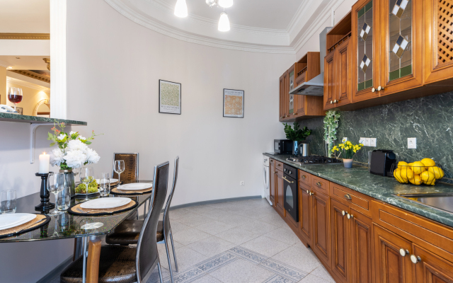 GM in the Historical Center of the Capital Apartments