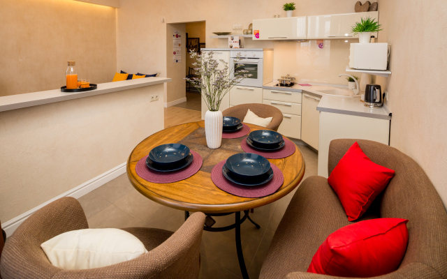 V Lisikhe Apartments