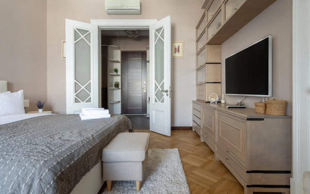 Apartments Uluchshennye S Balkonom I Vidom Na Gorod