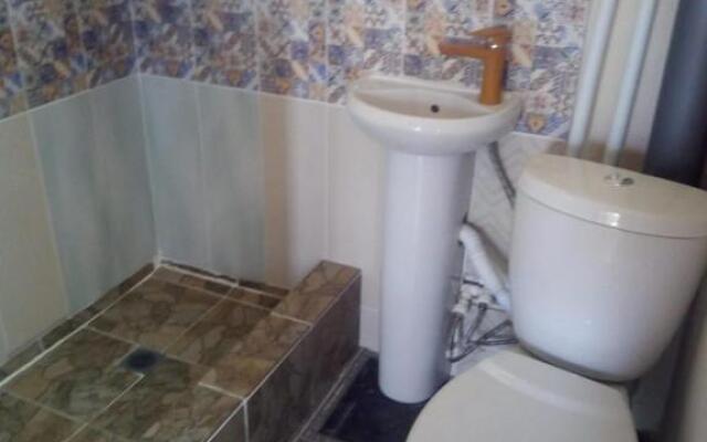 8 Sestyor Guest House