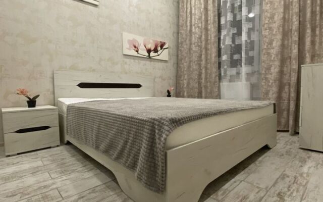 Na Surikova 24 Flat