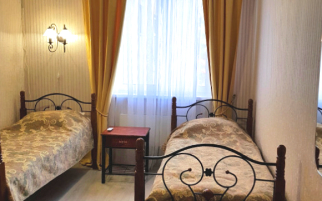 3-h komnatnye Solnechnaya Storona Parkovka besplatnaya Apartments