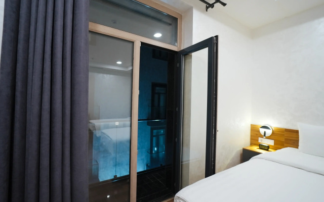 Avant Hotel Tashkent Pool&Spa