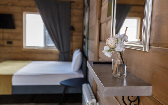 Na Lugovom 35m u reki v centre Zvenigorodava Private House
