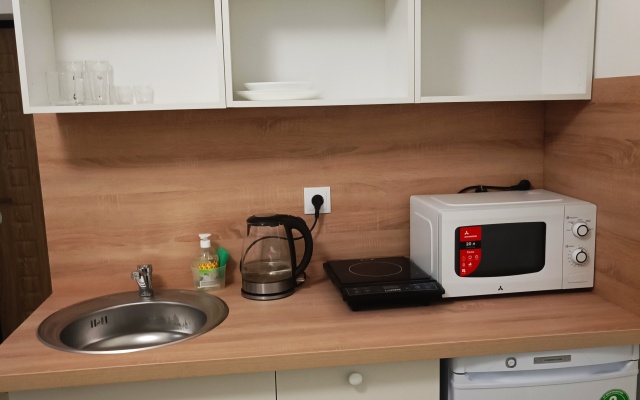 Studiya 5 u stantsii MTSD-4 Zheleznodorozhnaya Flat