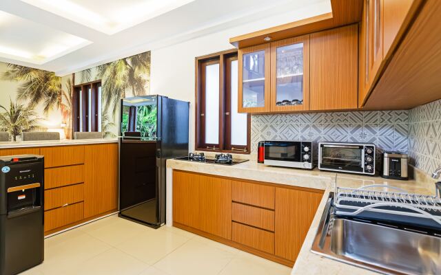 Вилла Kubu Luxury Seminyak Private Mansion