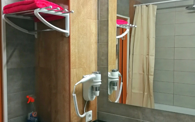 Квартира Трехкомнатная на Якорной