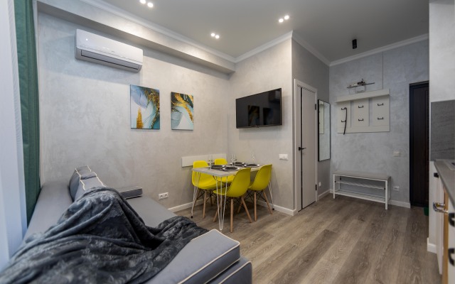 Zefir Flat 1