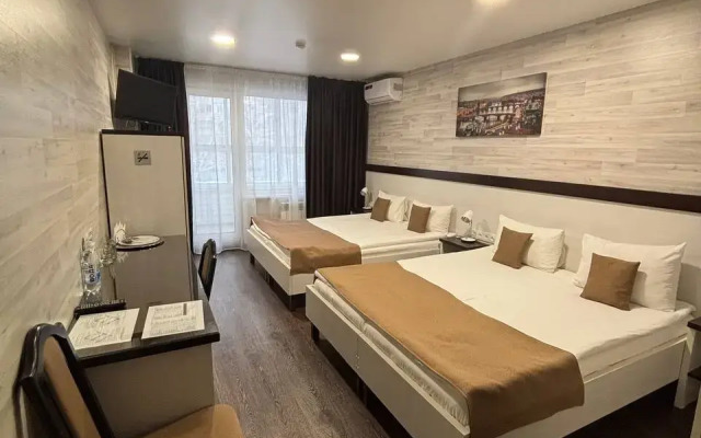 Отель Red Fox на Шумакова 15Б