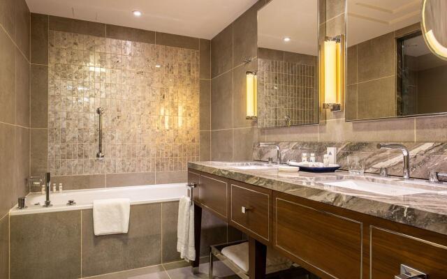 Azimut Grand Tashkent Hotel