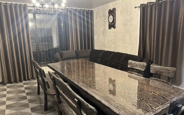 Private house Dvukhetazhny