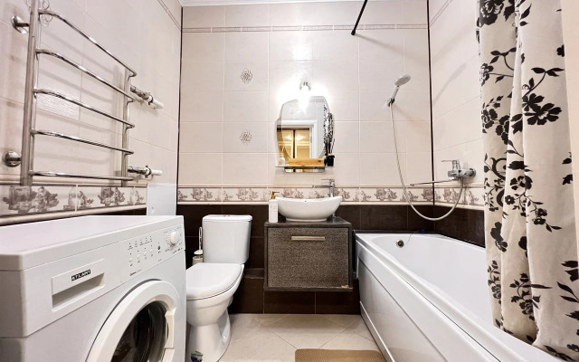 V Elitnom Dome V Tsentre Goroda Flat