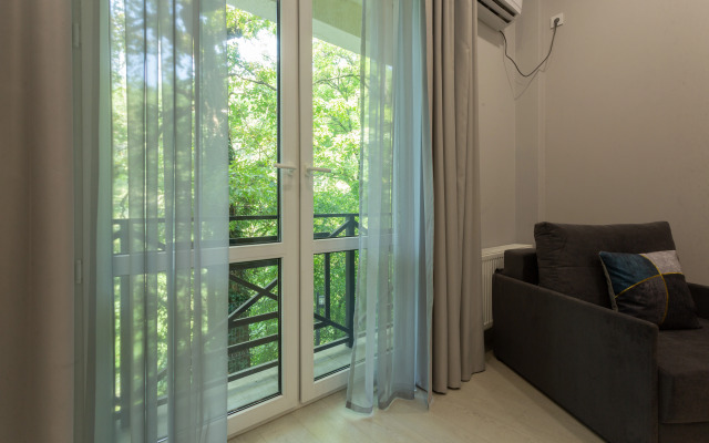 Katrin Lazur - Stilnaya Studiya u Morya v Sochi (Ashe) Apartments