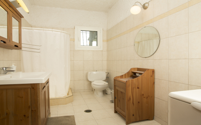 Greenlea Beachfront Spathies Villa