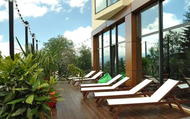 Auroom Resort Hotel