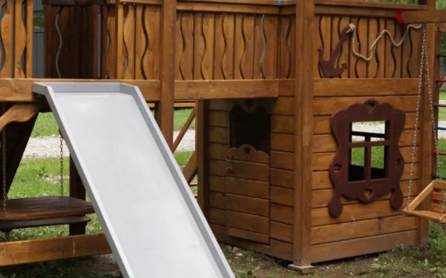 Sherwood Arkhyz Chalet Recreation Camp