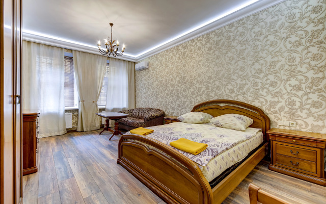 Апартаменты Студия Делюкс на Караванной в самом центре