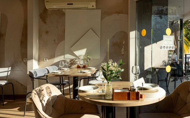 Rodos Hotel