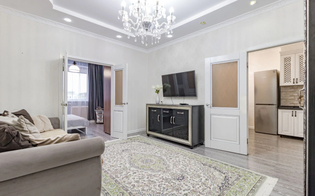 V Tsentre Ryadom S Botanicheskim Apartments