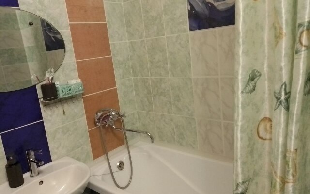 Stavropol Posutochno Rodosskaya 13 Flat