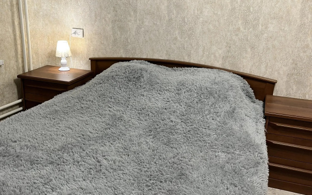 Odnushka vozle Akvaparka 20 vek Flat