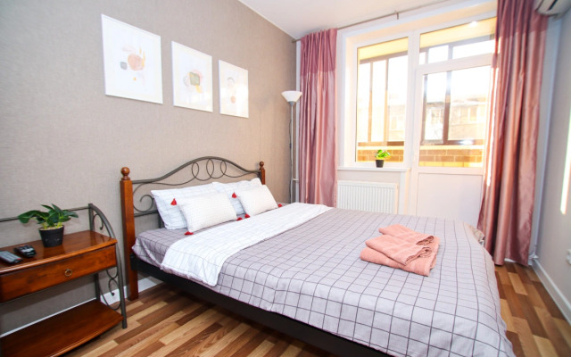 Apartment Atmosphere-Romantic