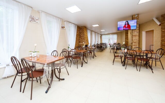 Gostevoy Dom U Yeleny Guest House