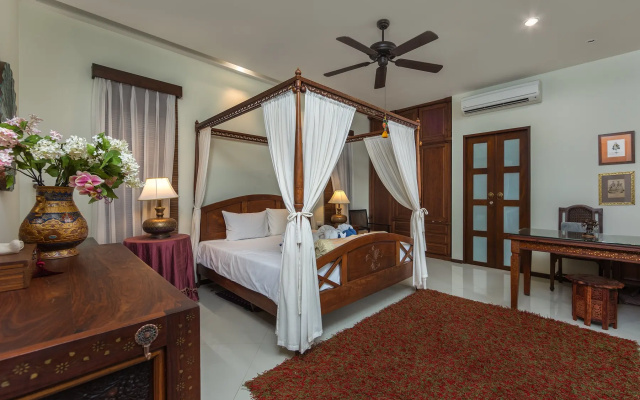 Вилла LETI 3BR, 22 meters Pool, Naiharn Beach