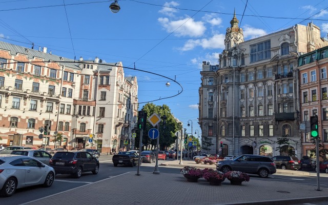 Апартаменты 170 кв. м. с 3 спальнями гостиной и красивым видом