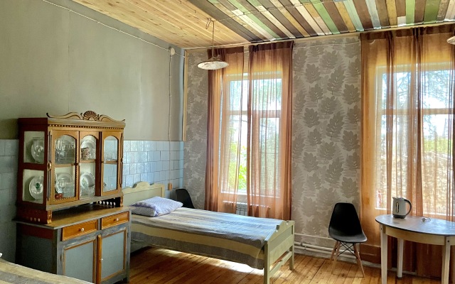 Zemskiy dom Guest House