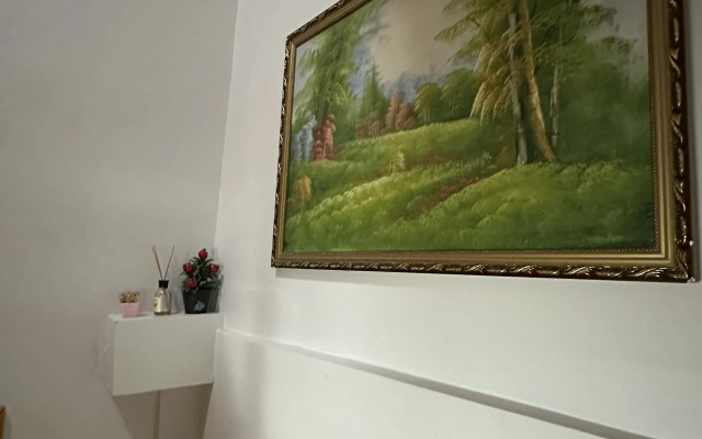 Отель Tree House